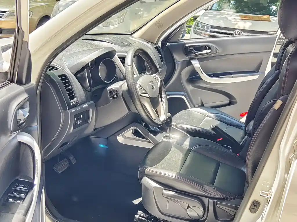 Changan CS35 2015