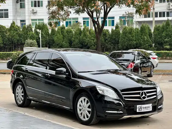 Mercedes-Benz R-Class 2010