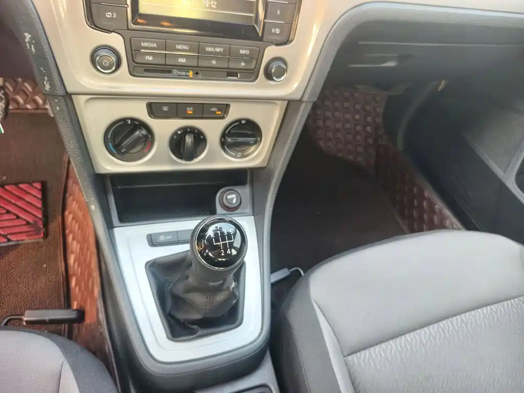 Volkswagen Gran Lavida 2015 — фото 17