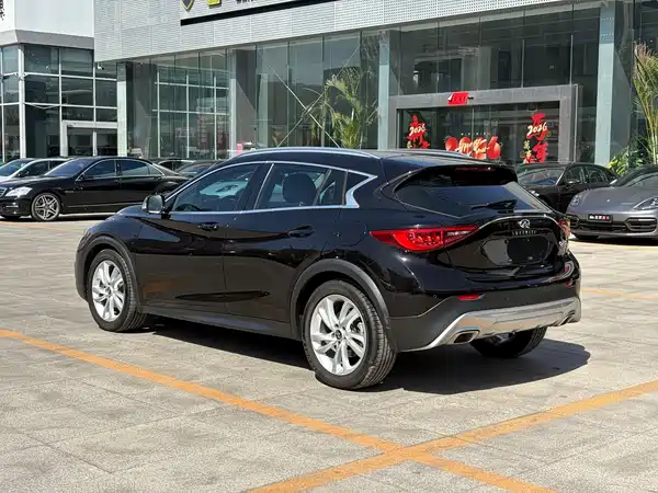 Infiniti QX30 2017