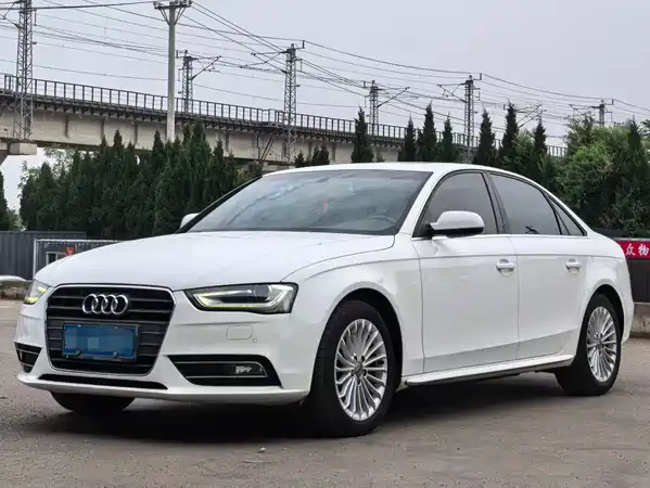 Audi A4L 2015