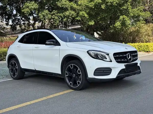Mercedes-Benz GLA 2019