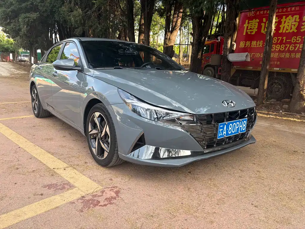Hyundai Elantra 2022 — фото 2