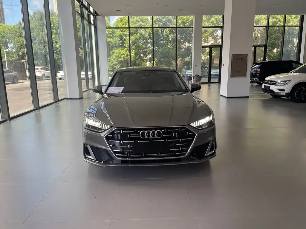Audi A7L 2024