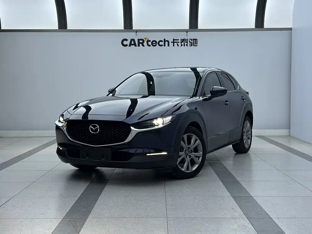 Mazda CX-30 2022 — фото 1