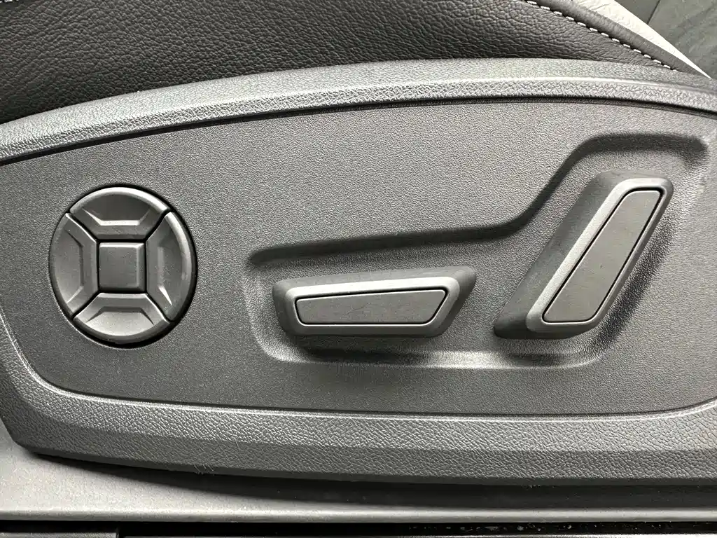 Audi Q3 2022 — фото 13