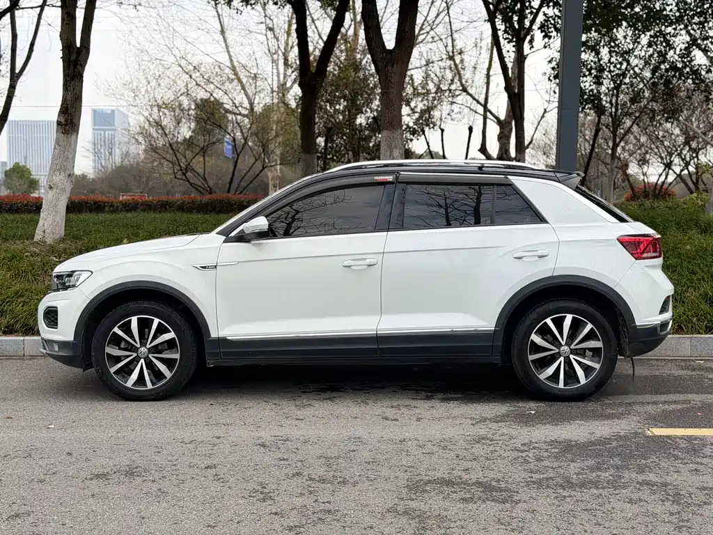 Volkswagen T-Roc 2019 — фото 9