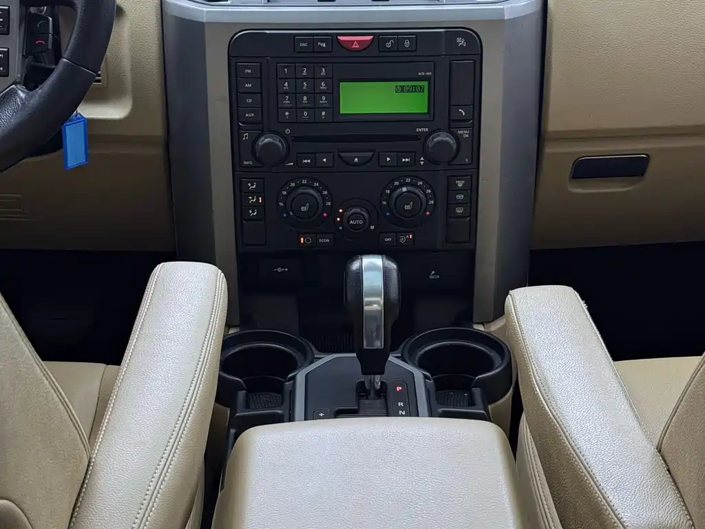 Land Rover Discovery 2008 — фото 23