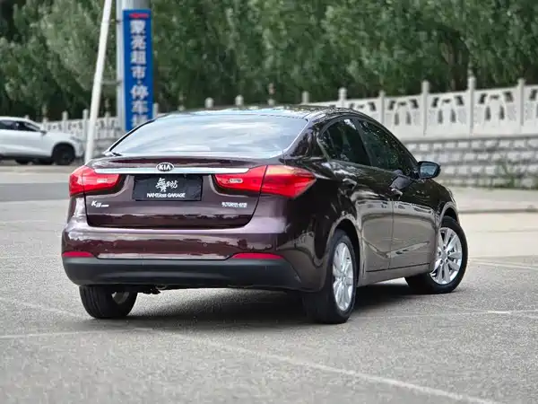 Kia K3 2013