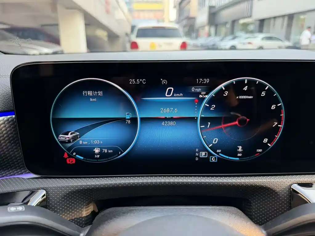 Mercedes-Benz A-Class 2023 — фото 10