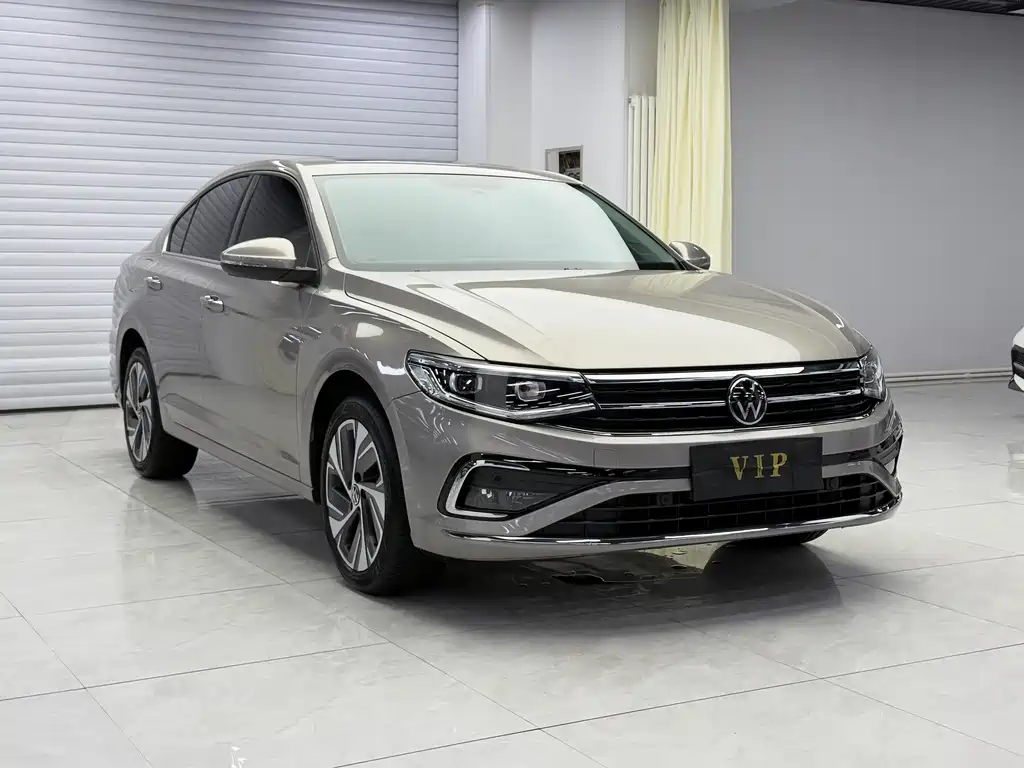 Volkswagen Bora 2023