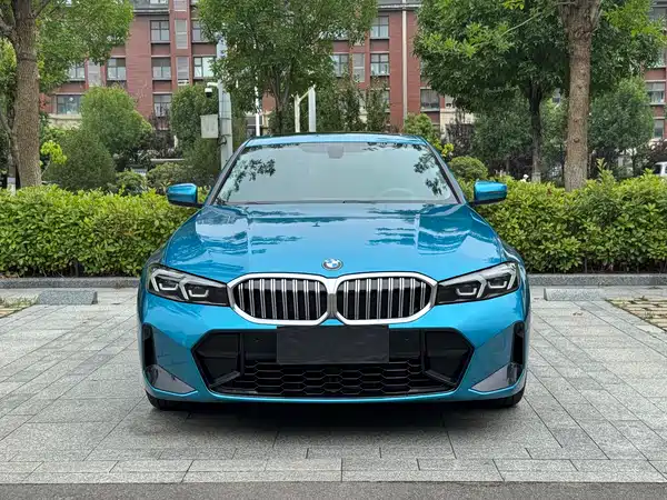 BMW 3 Series 2023