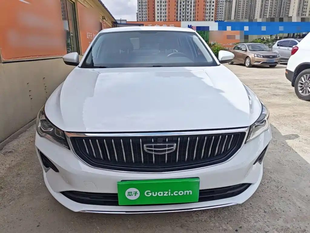 Geely Emgrand 2024