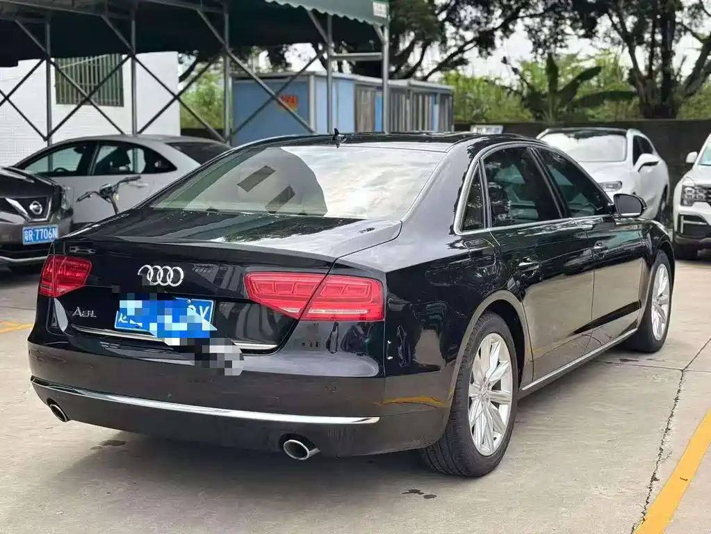 Audi A8 2014