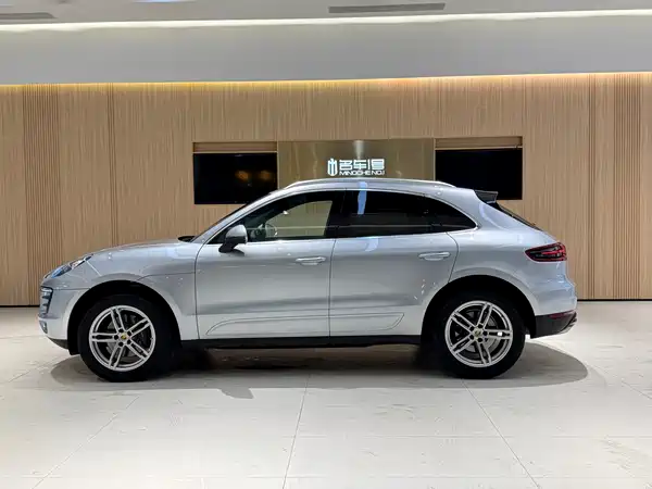 Porsche Macan 2014