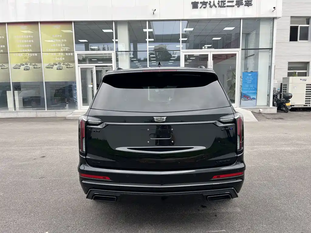 Cadillac XT6 2024 — фото 13