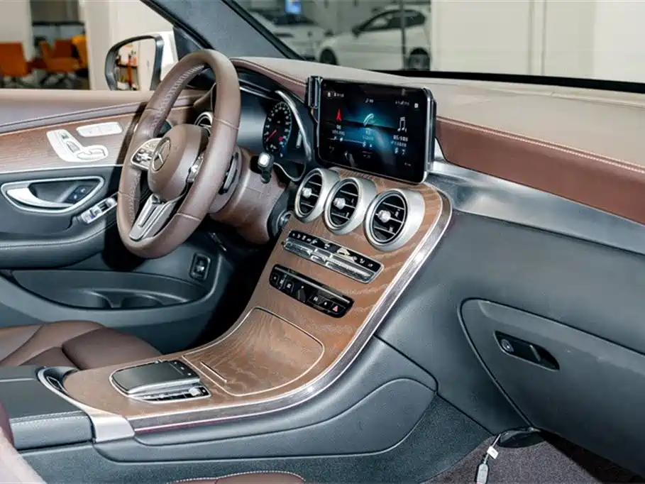 Mercedes-Benz GLC 2022 — фото 19