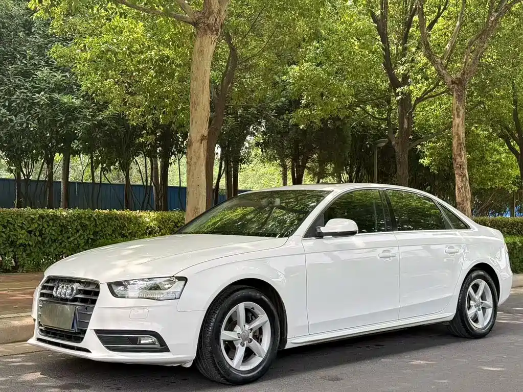 Audi A4L 2014