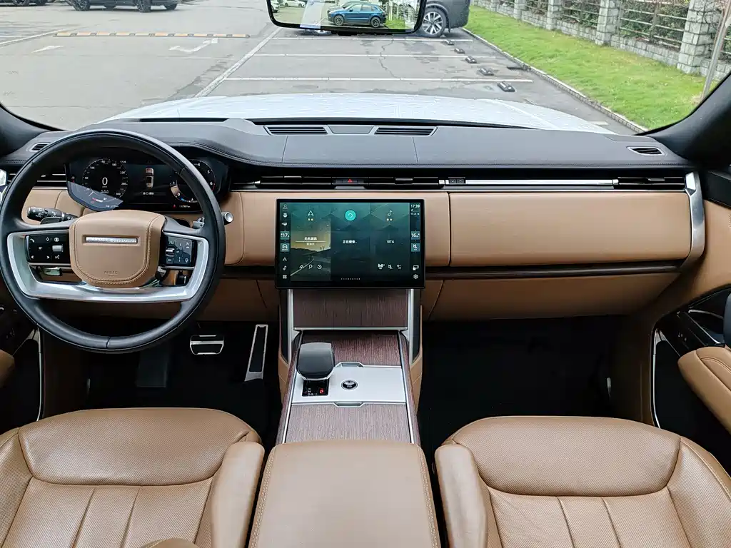 Land Rover Range Rover 2024 — фото 11