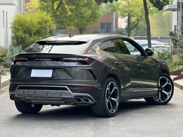 Lamborghini Urus 2019