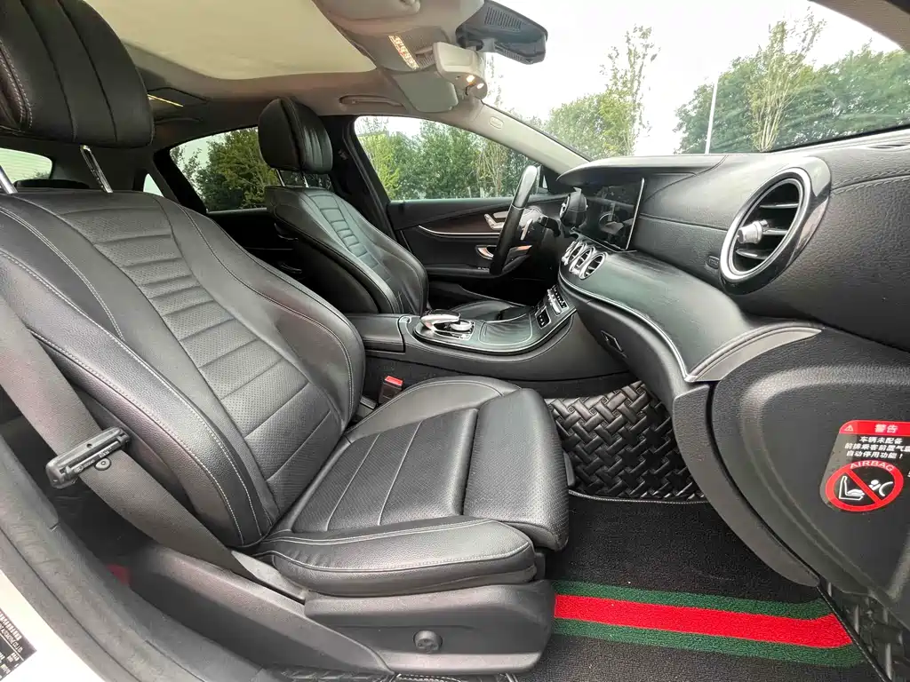 Mercedes-Benz E-Class 2018 — фото 13