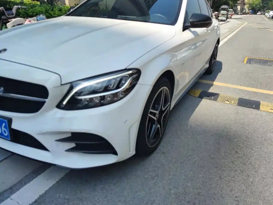 Mercedes-Benz C-Class 2021