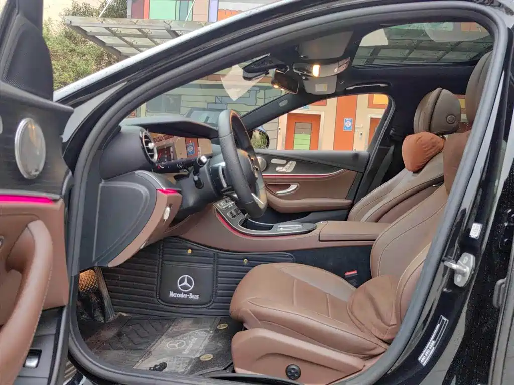 Mercedes-Benz E-Class 2022