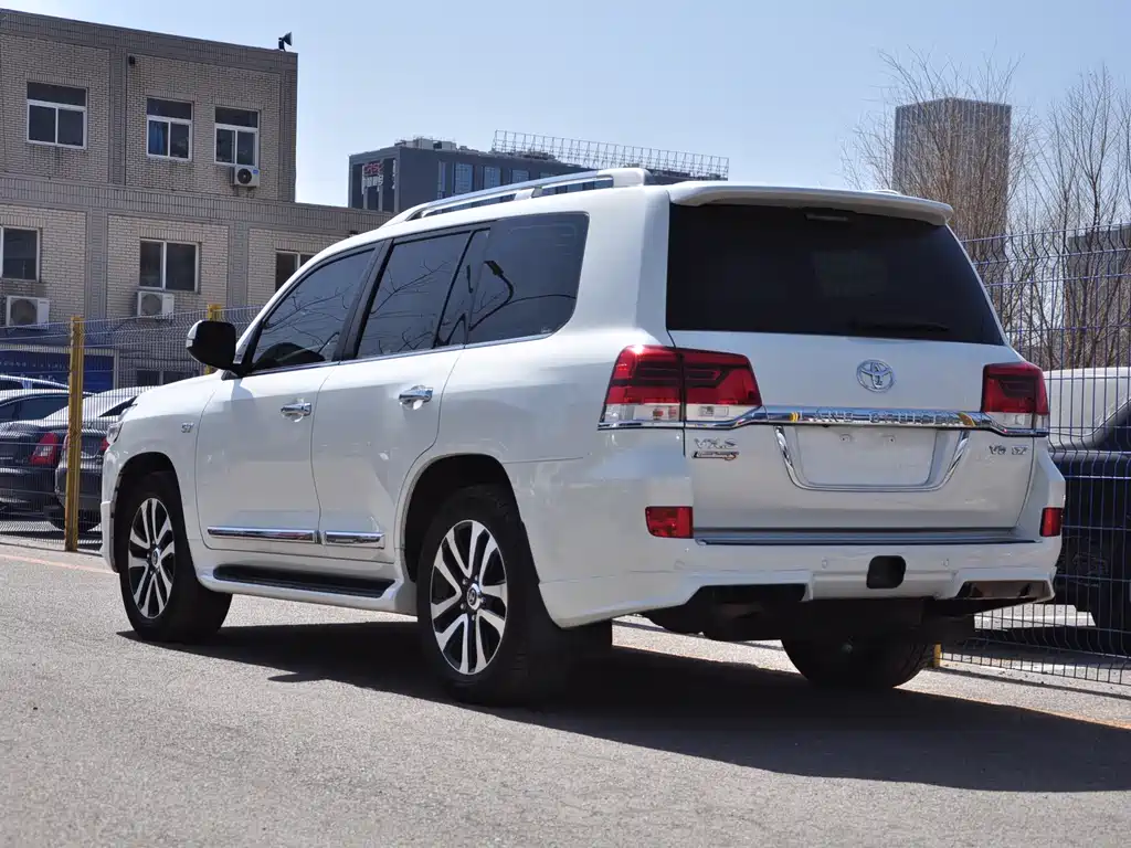 Toyota Land Cruiser 2019 — фото 4
