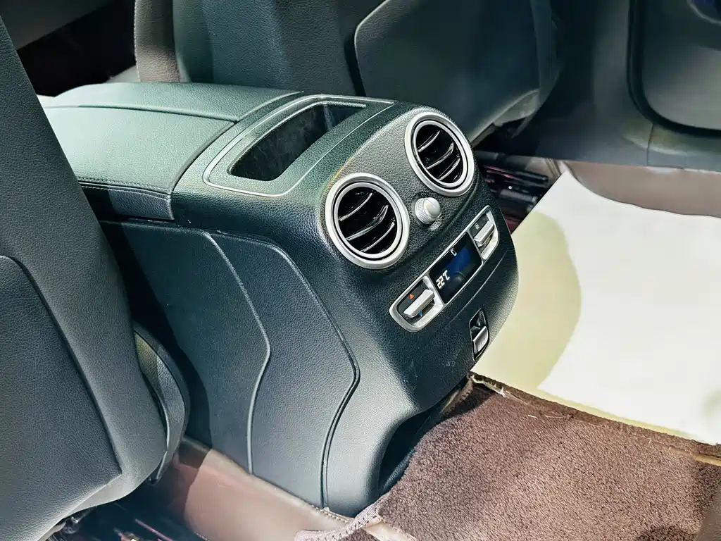 Mercedes-Benz GLC 2023 — фото 15