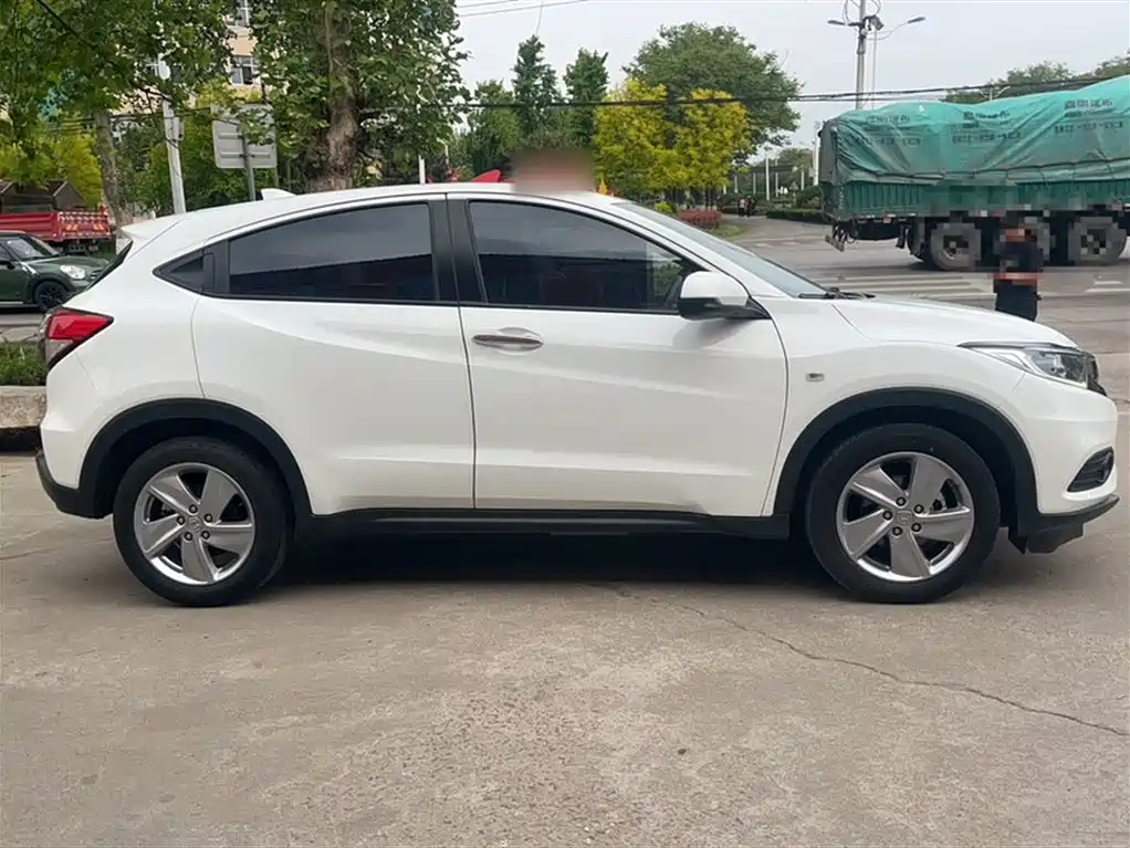 Honda Vezel 2021 — фото 11