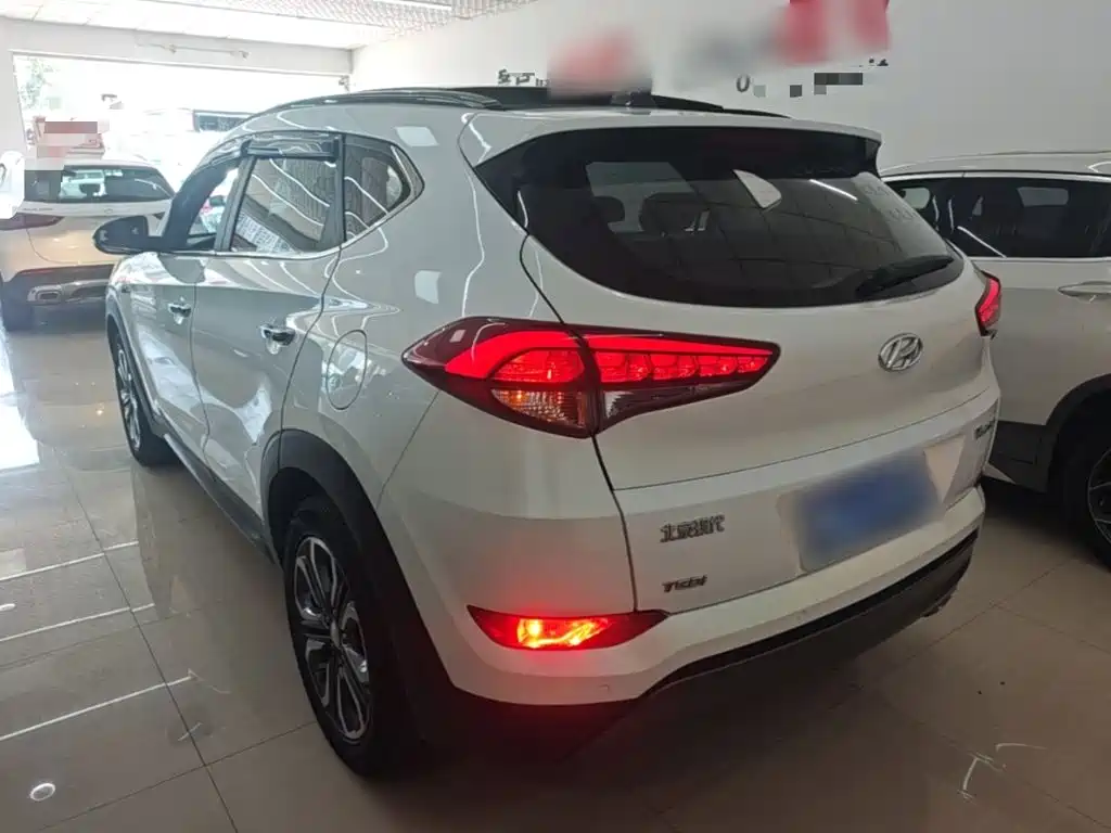Hyundai Tucson 2015 — фото 5