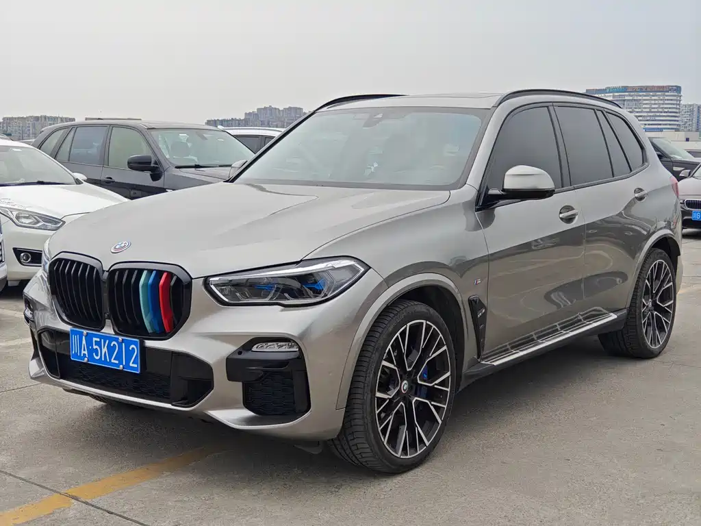 BMW X5 2021 — фото 1