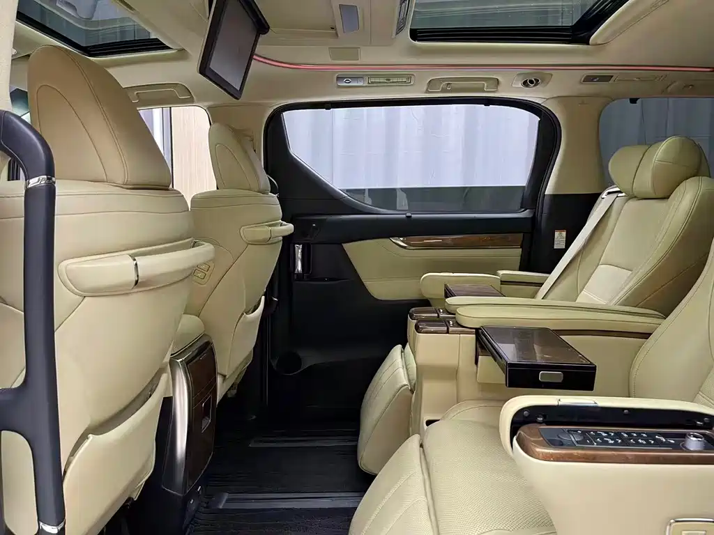 Toyota Alphard 2016 — фото 7