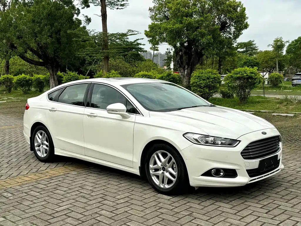 Ford Mondeo 2016 — фото 3