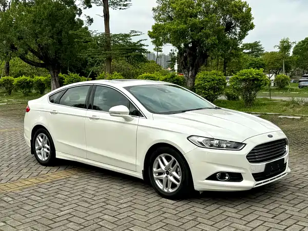 Ford Mondeo 2013