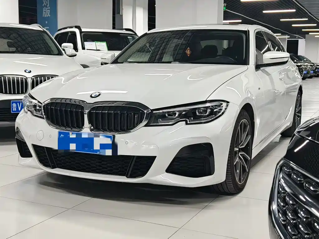 BMW 3 Series 2021 — фото 1