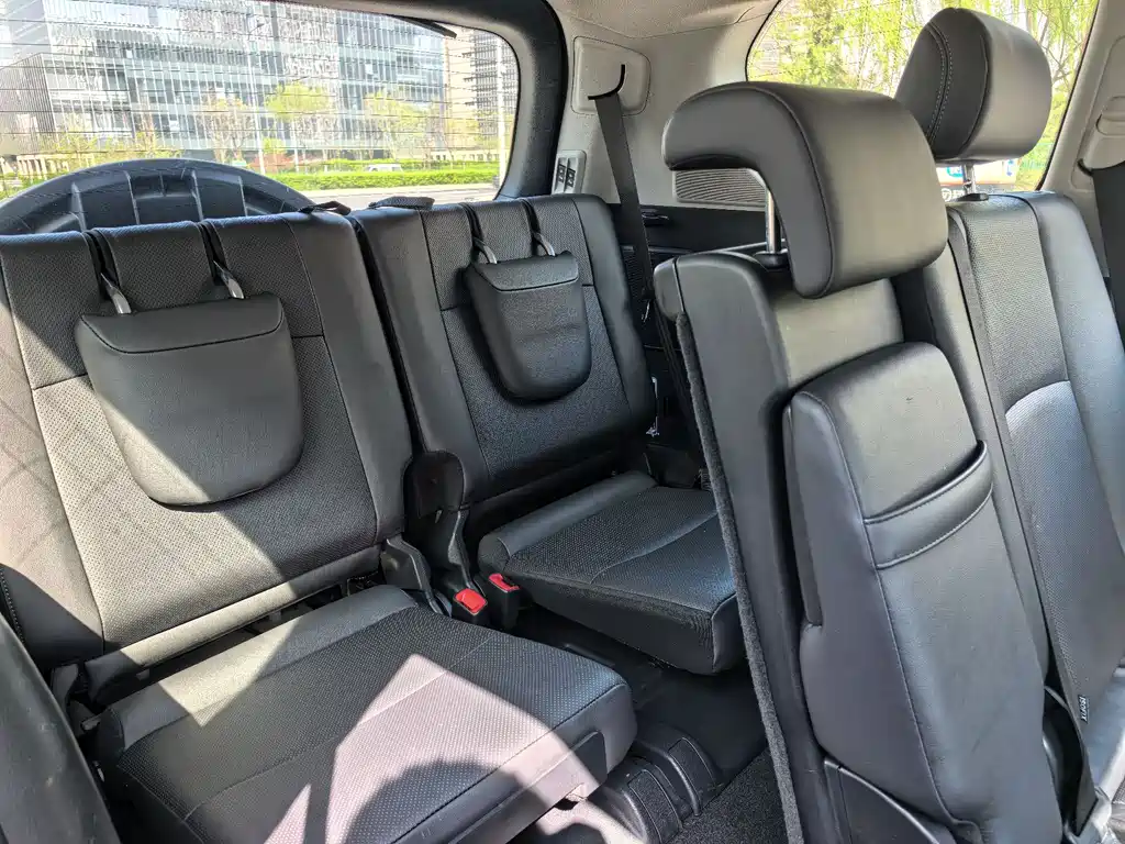 Toyota Prado 2019 — фото 17