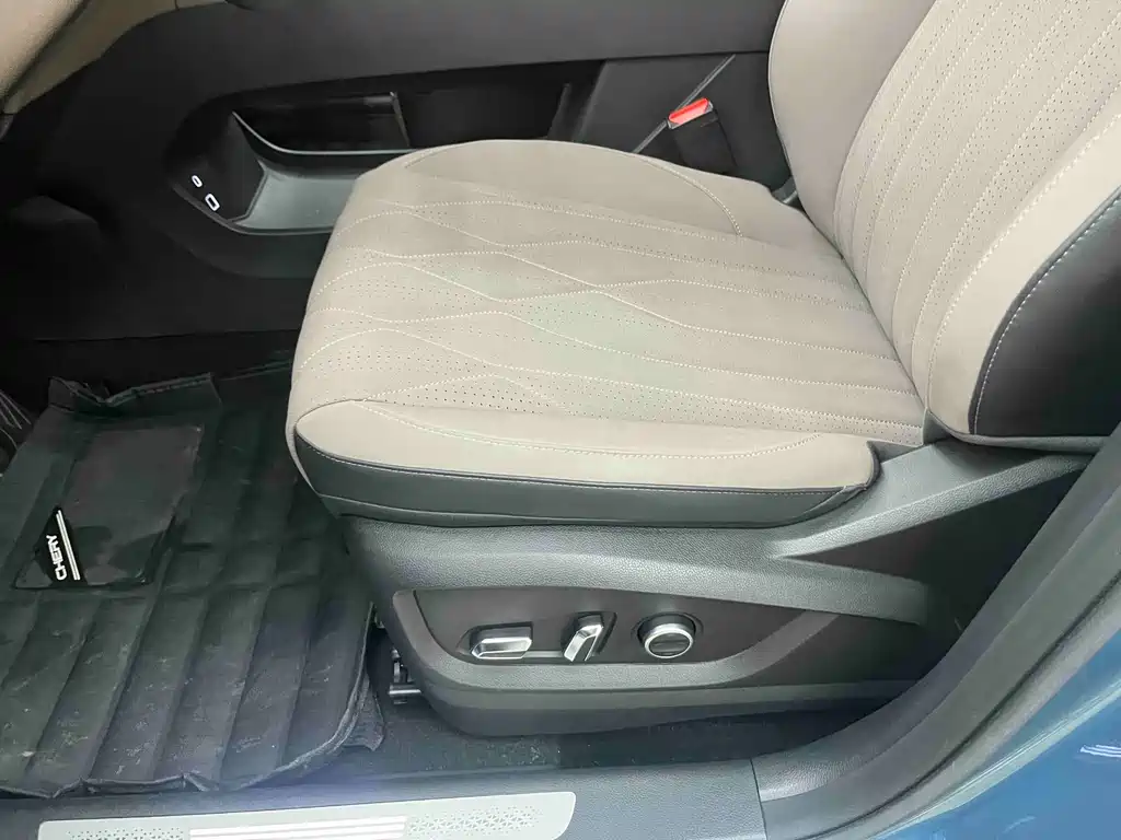 Chery Tiggo 8 PLUS C-DM 2026 — фото 8