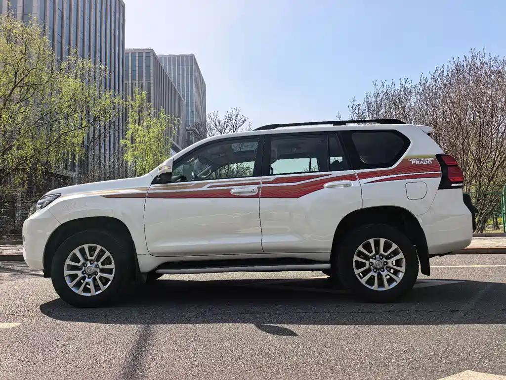 Toyota Prado 2019 — фото 4