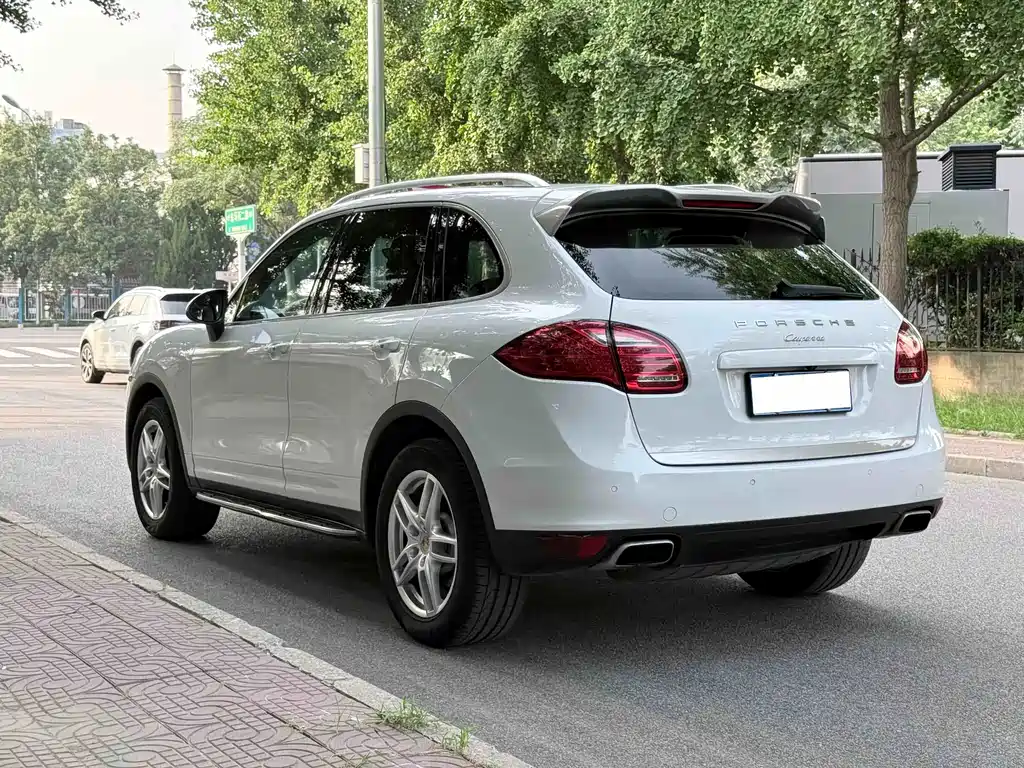 Porsche Cayenne 2014 — фото 4