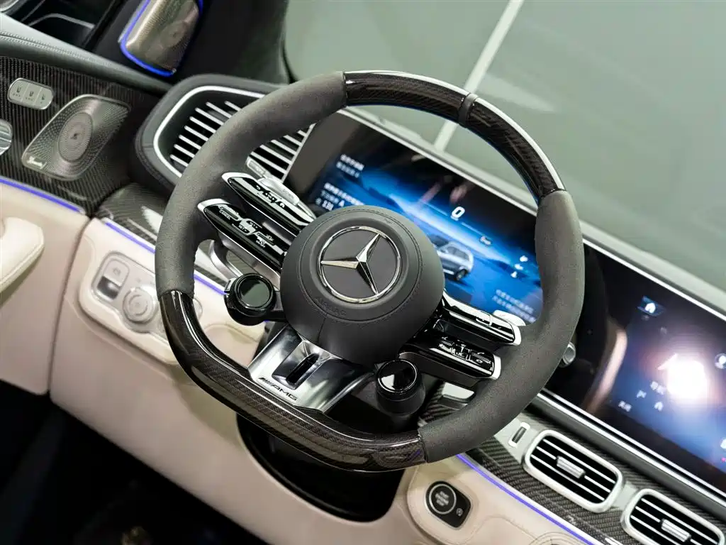 Mercedes-Benz GLS AMG 2025 — фото 13