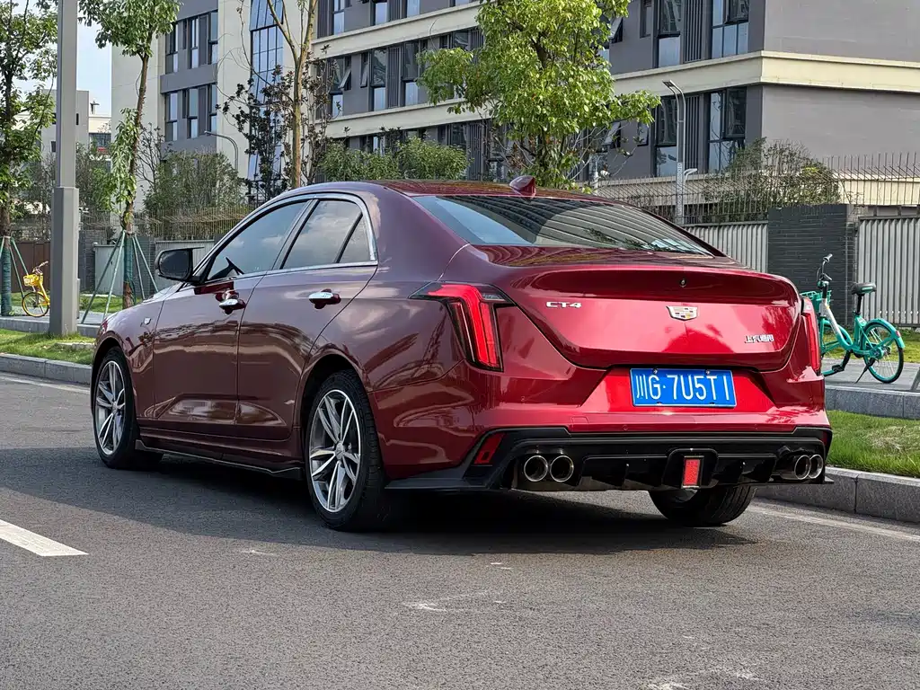 Cadillac CT4 2021 — фото 16