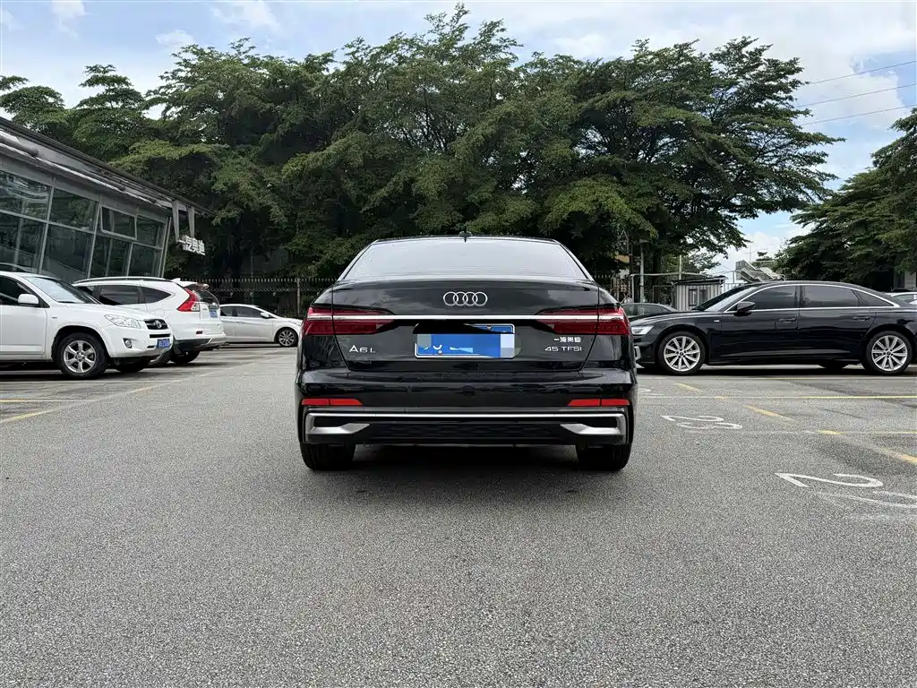 Audi A6L 2025