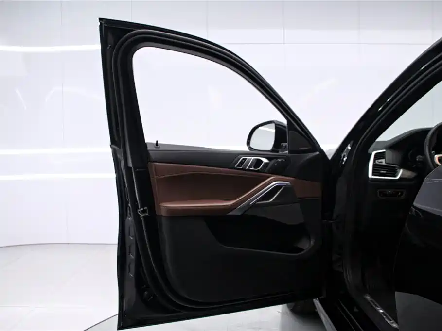 BMW X6 2023 — фото 11