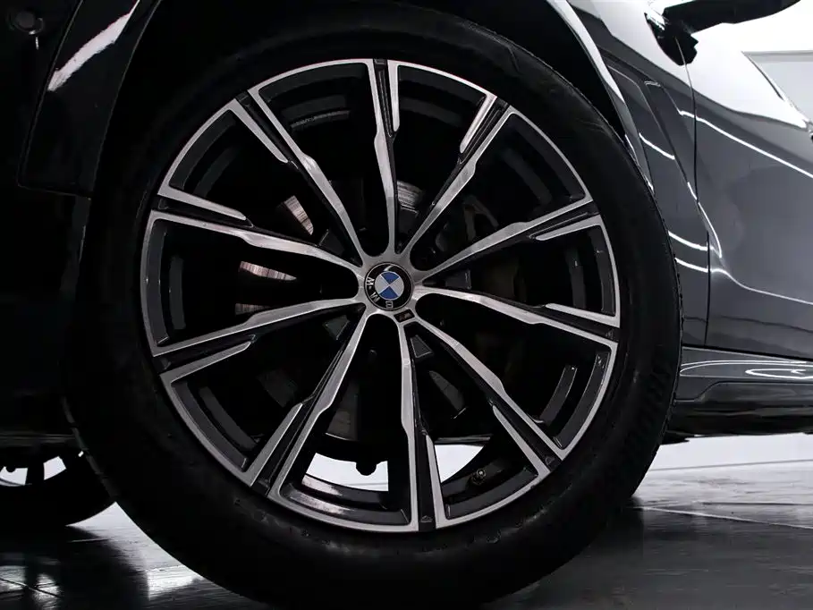 BMW X6 2023 — фото 16