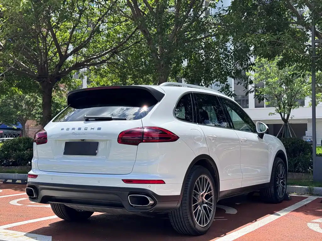Porsche Cayenne 2015