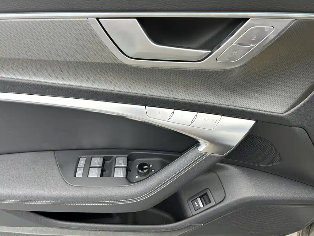 Audi A6 2024 — фото 18