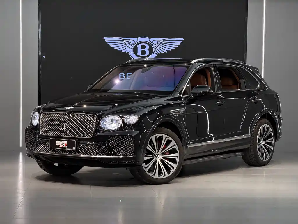 Bentley Bentayga 2022 — фото 1