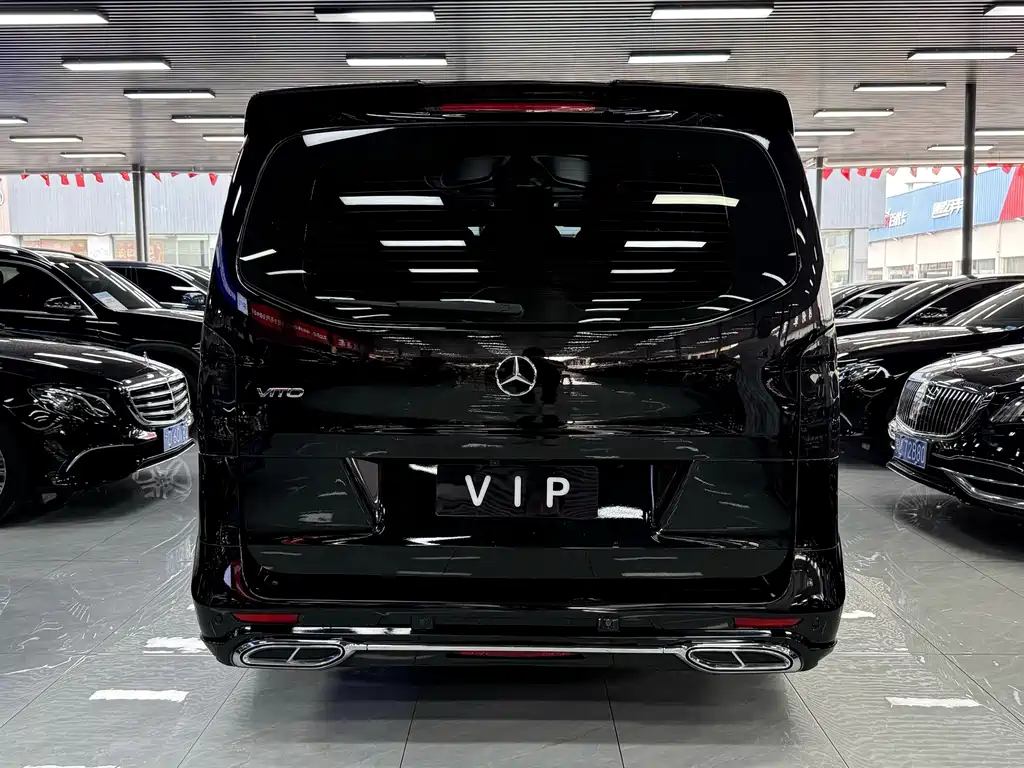 Mercedes-Benz Vito 2023 — фото 13