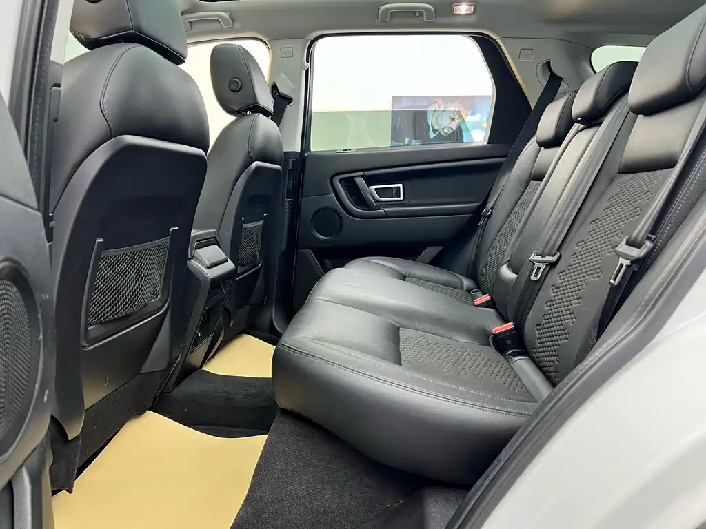 Land Rover Discovery Sport 2019 — фото 22